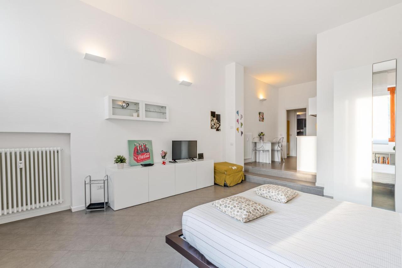 Apartmán Il Salice - Affitti Brevi Italia Lecco Exteriér fotografie