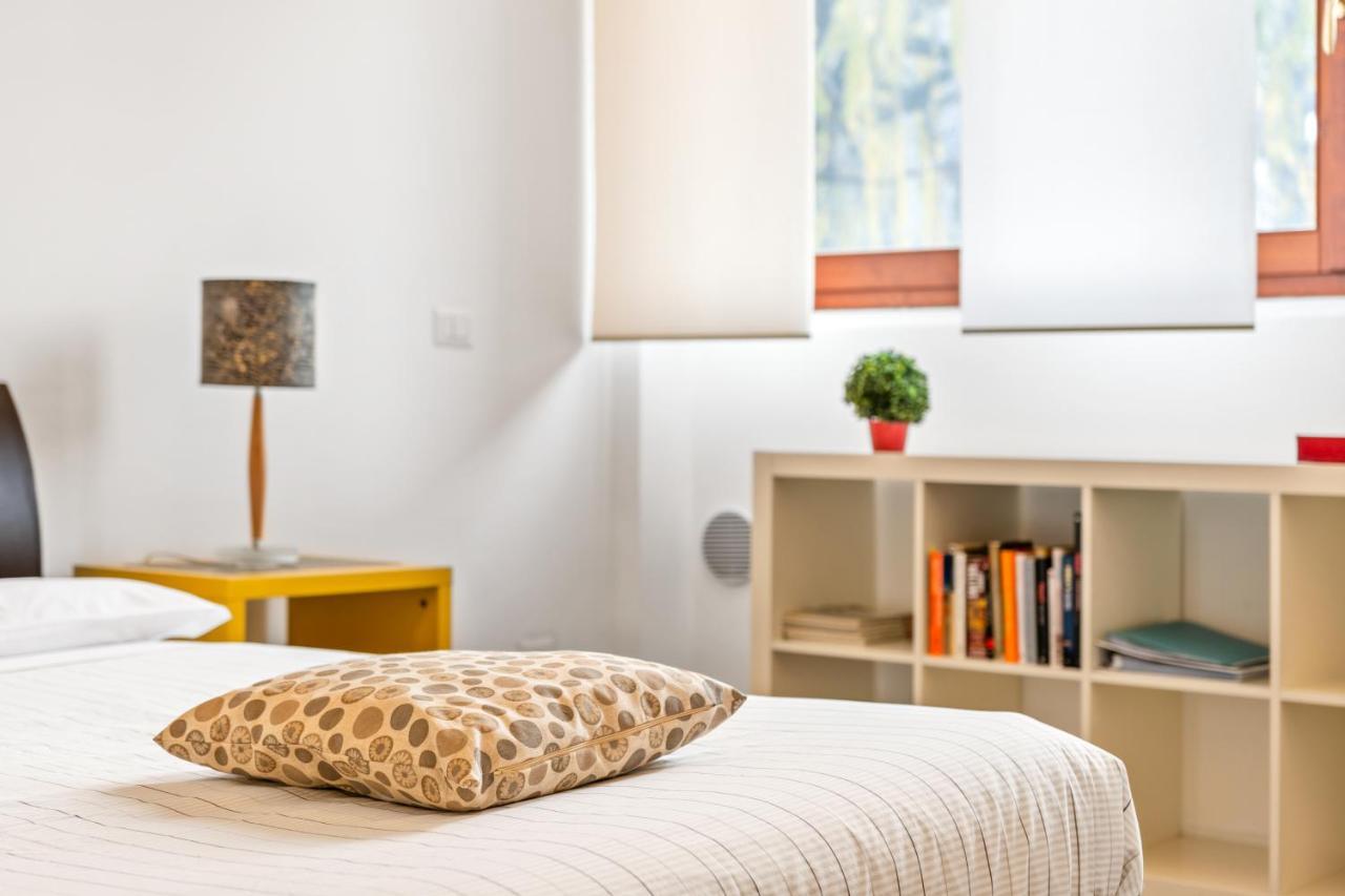Apartmán Il Salice - Affitti Brevi Italia Lecco Exteriér fotografie
